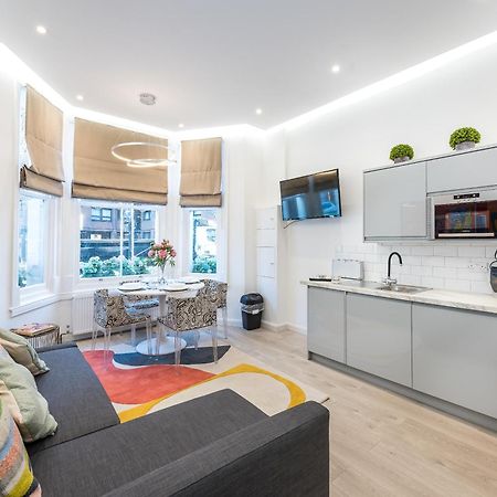 Casa Italia Near Kings Road In Chelsea With Wifi & Washing Machine Appartement Londen Buitenkant foto