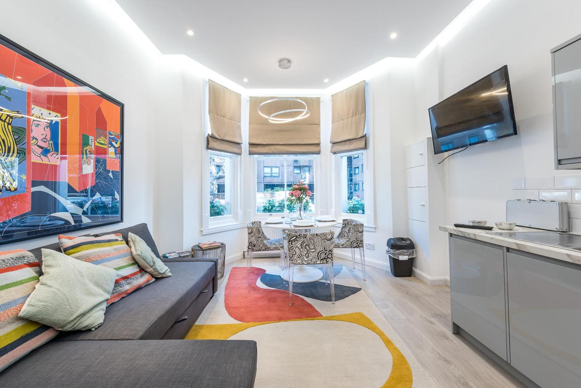 Casa Italia Near Kings Road In Chelsea With Wifi & Washing Machine Appartement Londen Buitenkant foto